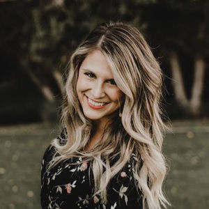 Meet your Posher, Emmilie